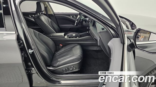 Kia K8 2.5 Gasoline 2WD Noblesse 2025 — фото 10