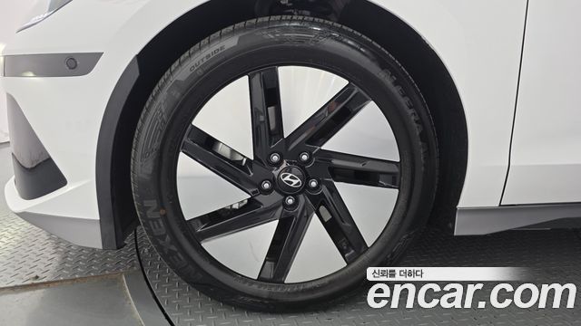 Hyundai Ioniq 6 Long Range Exclusive + 2025 — фото 5