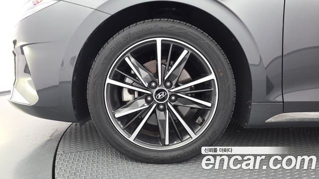 Hyundai Grandeur (IG) 3.0 LPi Rent Car Exclusive 2022 — фото 5