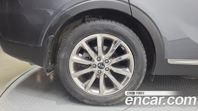Kia Sorento Diesel 2.0 2WD Noblesse Special 2016 — фото 5