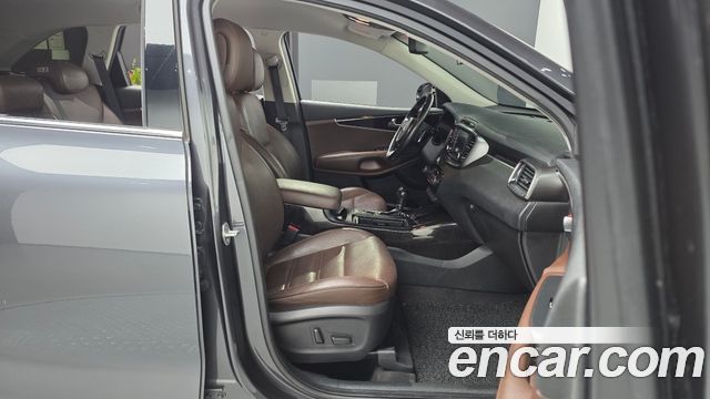 Kia Sorento Diesel 2.0 2WD Noblesse Special 2016 — фото 11
