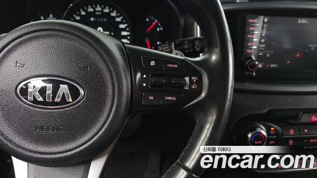 Kia Sorento Diesel 2.0 2WD Noblesse Special 2016 — фото 18