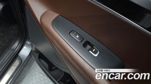 Kia Sorento Diesel 2.0 2WD Noblesse Special 2016 — фото 19