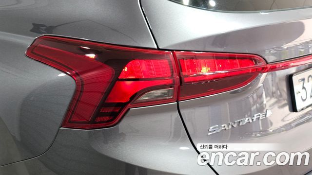Hyundai Santa Fe Gasoline 2.5T 2WD Exclusive 2023 — фото 23
