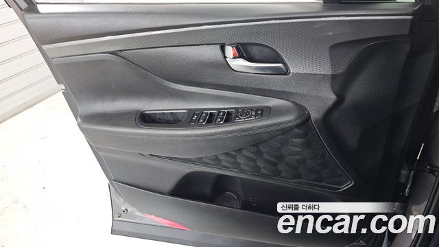 Hyundai Santa Fe Gasoline 2.5T 2WD Exclusive 2023 — фото 24