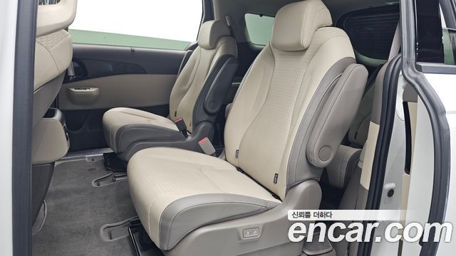 Kia Carnival (IV) HEV 9seater Signature 2025 — фото 28