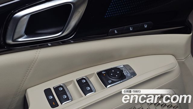 Kia Carnival (IV) HEV 9seater Signature 2025 — фото 30