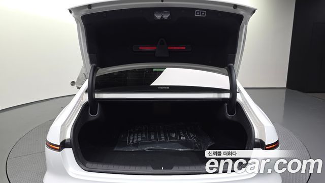 Hyundai Grandeur (GN7) 2,5 Gasoline 2WD Exclusive 2023 — фото 24