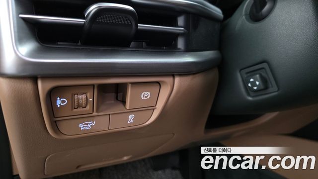 Hyundai Grandeur (GN7) 2,5 Gasoline 2WD Exclusive 2023 — фото 33