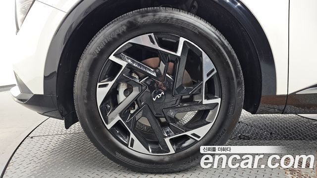 Kia Sportage (V) Gasoline 1.6 Turbo 2WD Nobleless 2023 — фото 5