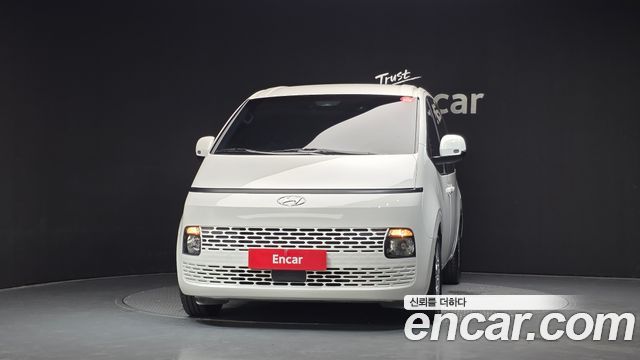 Hyundai Staria L3.5 Cargo 3-Seater Modern 2023 — фото 3