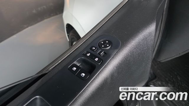 Hyundai Staria L3.5 Cargo 3-Seater Modern 2023 — фото 14