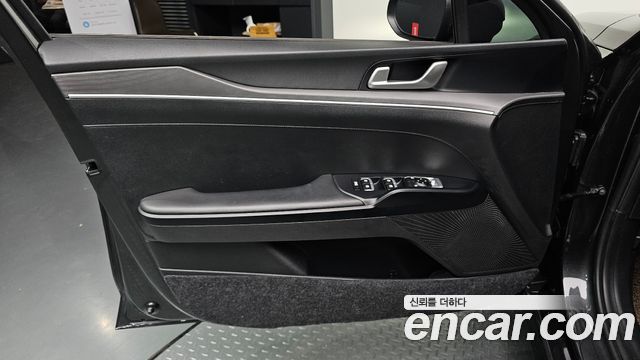 Kia K5 Hybrid (III) Prestige 2020 — фото 30
