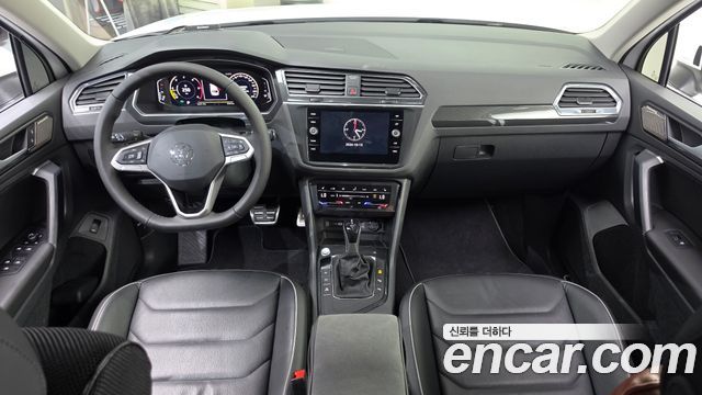 Volkswagen Tiguan (II) 2.0 TDI Premium 2021 — фото 7