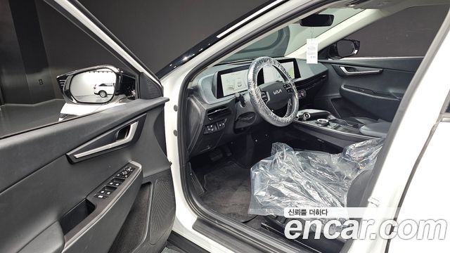 Kia EV6 Long Range Air 2023 — фото 10