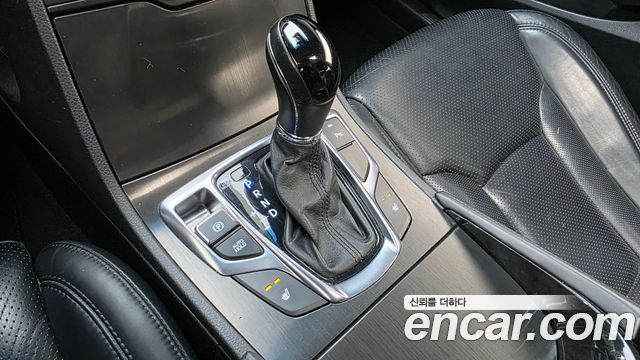 Hyundai Grandeur Hybrid (HG) Premium 2016 — фото 9