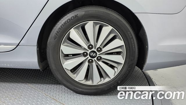 Hyundai Grandeur Hybrid (HG) Premium 2016 — фото 21