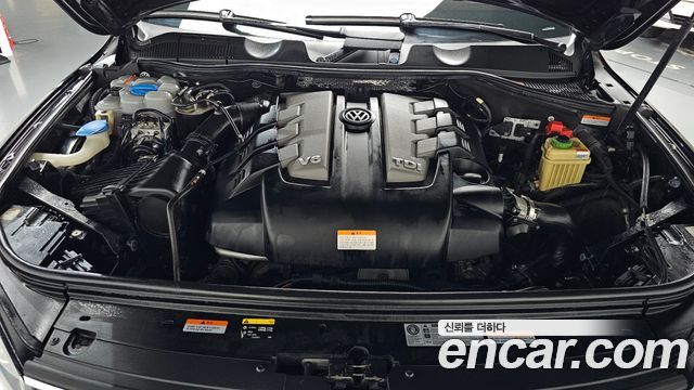 Volkswagen Touareg V6 3.0 TDI Bluemotion 7P5 2016 — фото 6