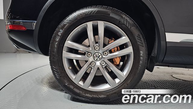Volkswagen Touareg V6 3.0 TDI Bluemotion 7P5 2016 — фото 21