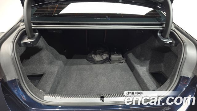 BMW 5 Series (G60) 530e M Sport 2025 — фото 20