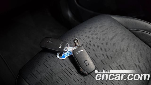 Kia Seltos Gasoline 1.6 Turbo 2WD Signature 2023 — фото 19