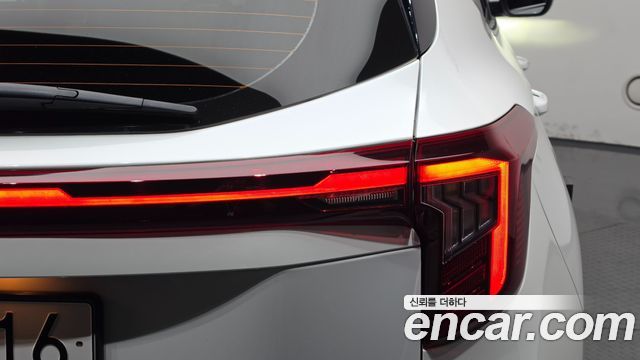 Kia Seltos Gasoline 1.6 Turbo 2WD Signature 2023 — фото 21