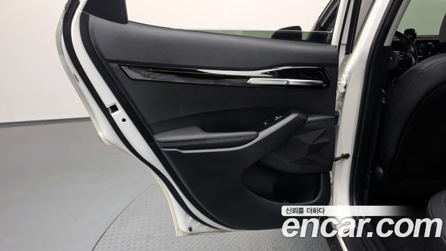 Kia Seltos Gasoline 1.6 Turbo 2WD Signature 2023 — фото 23