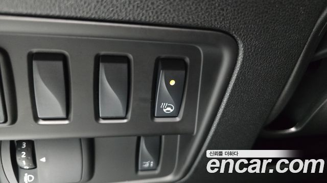 Renault Korea QM6 2.0 LPe RE Signature 2WD 2022 — фото 19