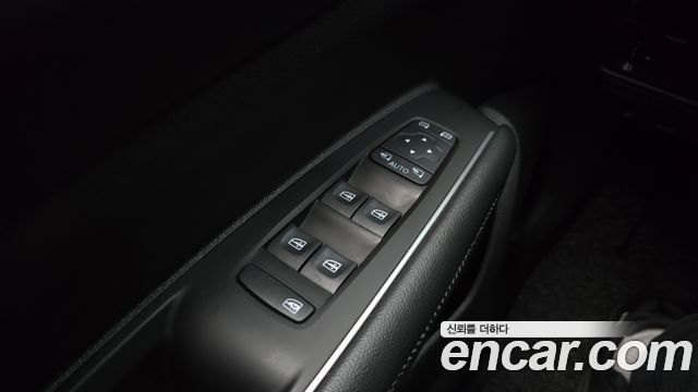 Renault Korea QM6 2.0 LPe RE Signature 2WD 2022 — фото 28