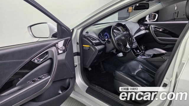 Hyundai Grandeur (HG) HG240 Modern 2015 — фото 10