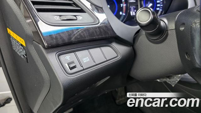 Hyundai Grandeur (HG) HG240 Modern 2015 — фото 17