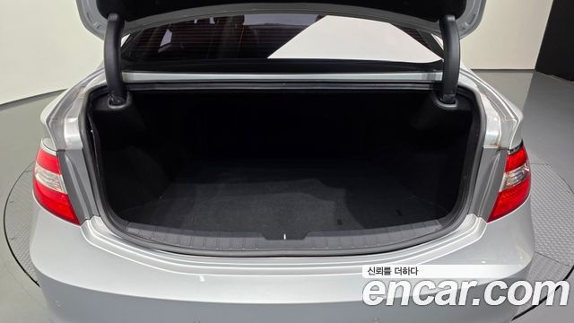 Hyundai Grandeur (HG) HG240 Modern 2015 — фото 20