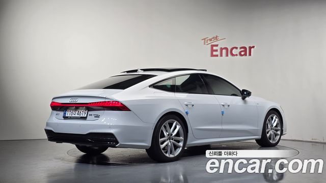 Audi A7 (4K) 55 TFSI e Quattro Premium 2023 — фото 2