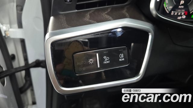 Audi A7 (4K) 55 TFSI e Quattro Premium 2023 — фото 20