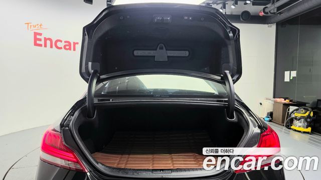 Genesis G70 2.0T Elite 2019 — фото 20
