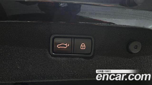Genesis G70 2.0T Elite 2019 — фото 27