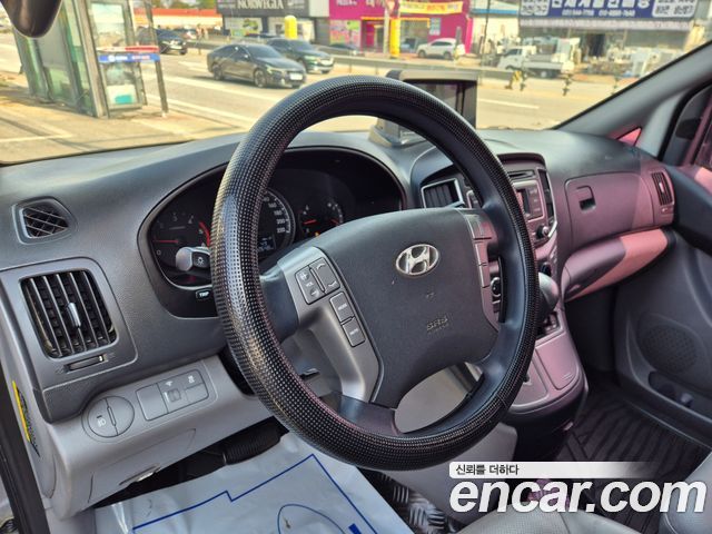 Hyundai Grand Starex 3-Seater VAN Smart Special 2016 — фото 5