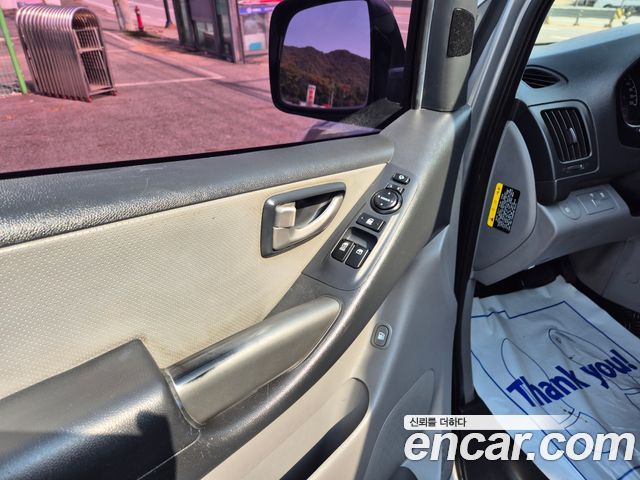 Hyundai Grand Starex 3-Seater VAN Smart Special 2016 — фото 18