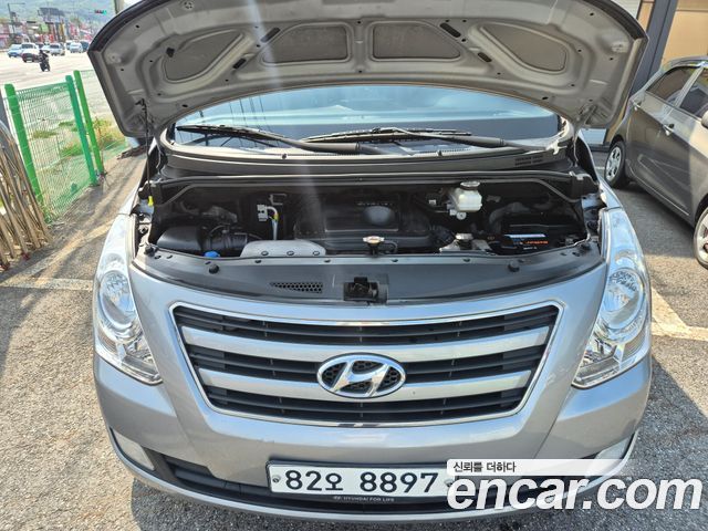 Hyundai Grand Starex 3-Seater VAN Smart Special 2016 — фото 24