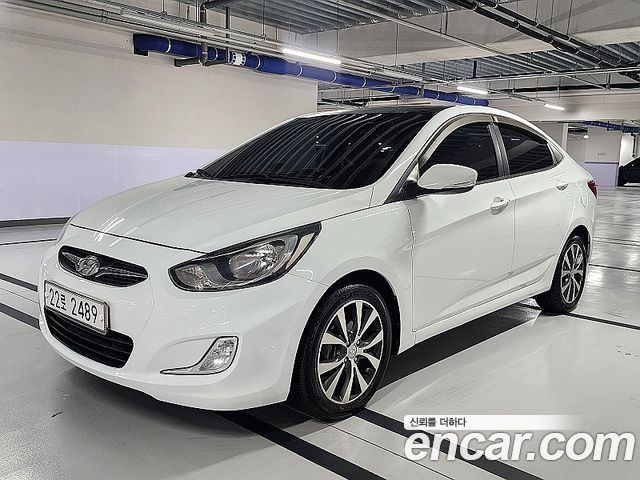 Hyundai Accent (New) 1.4 VVT Modern