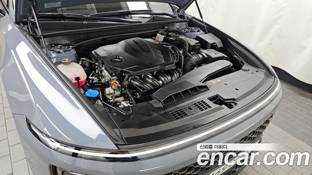 Hyundai Grandeur (GN7) 2,5 Gasoline 2WD Calligraphy 2024 — фото 6
