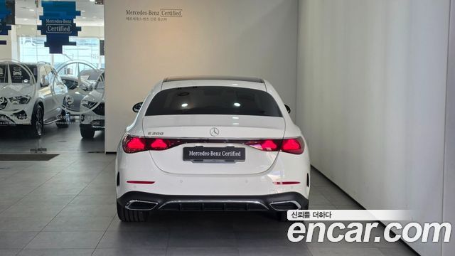 Mercedes-Benz E-Class (W214) E200 AMG Line 2026 — фото 3