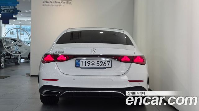 Mercedes-Benz E-Class (W214) E200 AMG Line 2026 — фото 23
