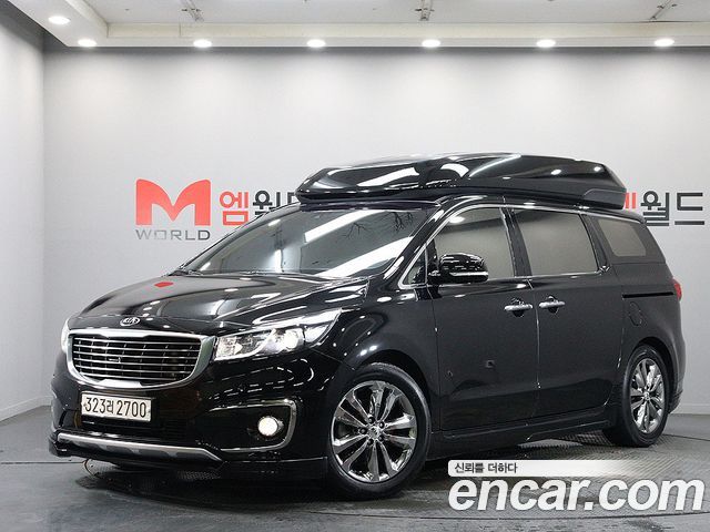 Kia Carnival 9-seater Hi-Limousine Noblesse