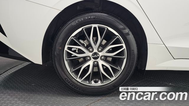 Kia K5 (III) 2.0 Prestige 2023 — фото 5