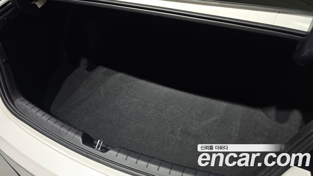 Kia K5 (III) 2.0 Prestige 2023 — фото 20