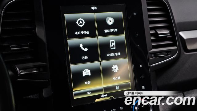 Renault Korea QM6 2.0 GDe LE Signature 2WD 2023 — фото 17