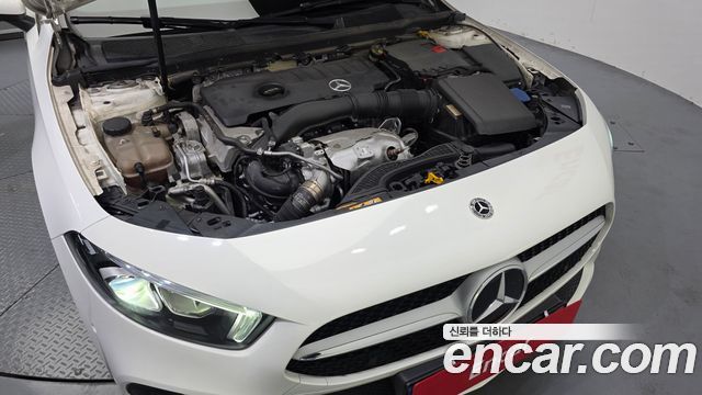 Mercedes-Benz A-Class (W177) A220 Sedan 2020 — фото 6