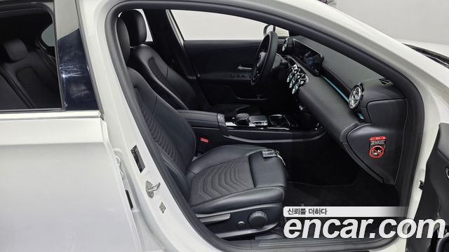 Mercedes-Benz A-Class (W177) A220 Sedan 2020 — фото 11