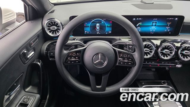 Mercedes-Benz A-Class (W177) A220 Sedan 2020 — фото 13